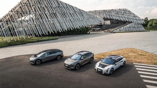 高合停工停產(chǎn)六個月：有店員已收到閉店通知 車主無力吐槽