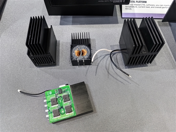 1100W電源不需要風(fēng)扇！酷冷至尊做到了