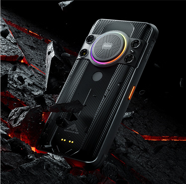 國產(chǎn)三防手機(jī)AGM H5 Pro被當(dāng)足球踢：7腳后幾乎無損傷