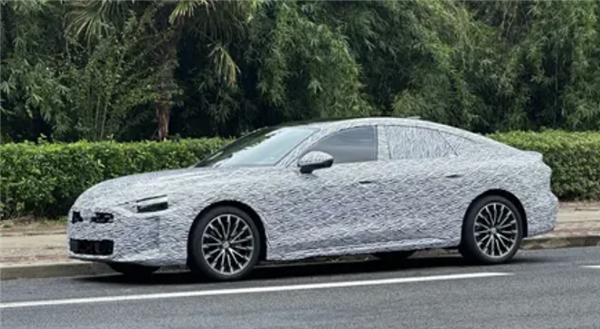 國產(chǎn)智駕加持！上汽奧迪A5L Sportback有望明年年初發(fā)布