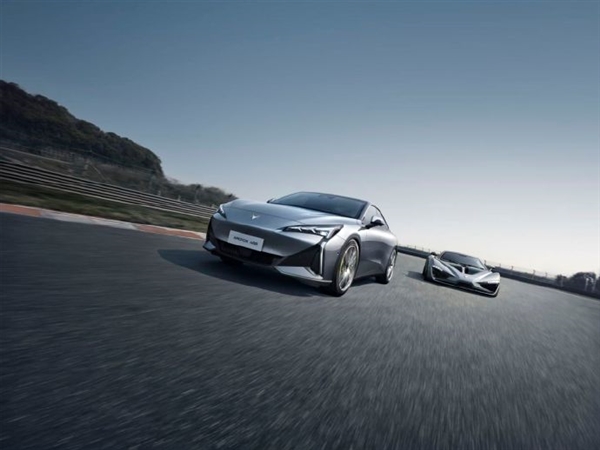 選它還是極氪007！極狐阿爾法S5開啟預(yù)售：19.98萬元起