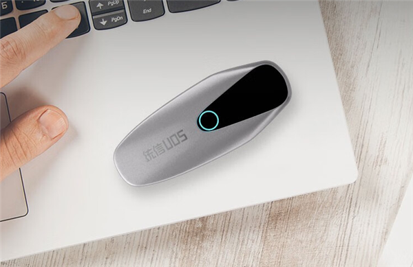 統(tǒng)信UOS跨界做U盤：一插秒變雙系統(tǒng)、512GB 1398元