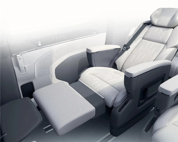 尺寸增加、新增七座！新款極氪009官圖發(fā)布：現(xiàn)款50萬起