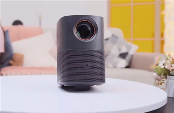 1499元 聯(lián)想小新365智能投影儀發(fā)布：海思4K芯片、450CVIA亮度