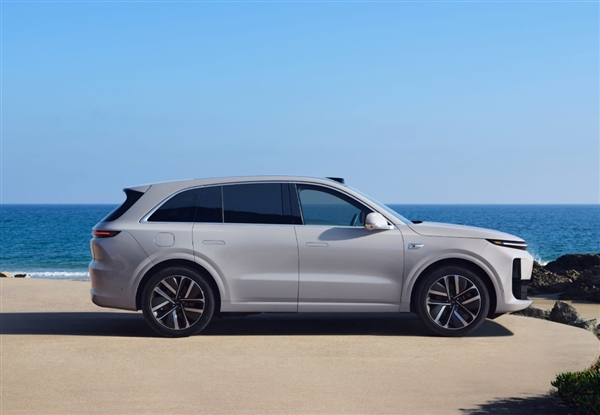 24.98萬起買嗎 雷軍要買的理想L6賣爆了：上市16天定單突破3萬臺  