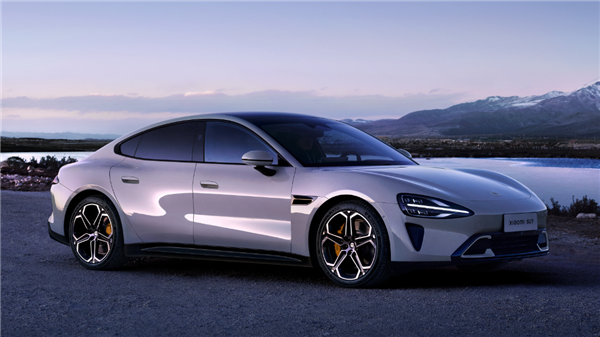 小米汽車SU7大燈為啥不用咪咪眼設(shè)計：大燈如人眼要有神韻