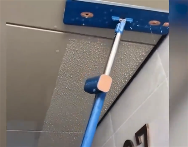 回南天有多潮：兩廣地區(qū)家里水簾洞戶外南天門 北方人側目