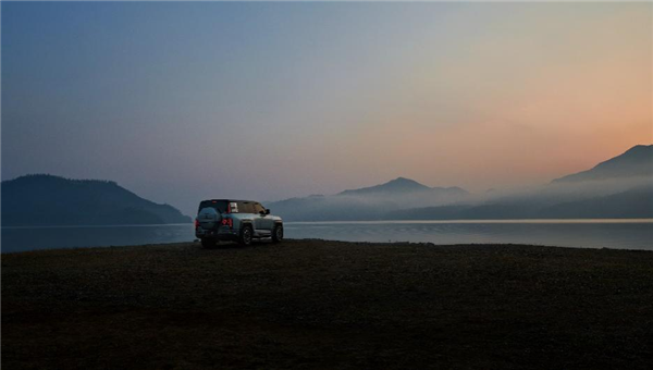 比亞迪仰望U8真能當(dāng)船開？官方科普：被動技能 觸發(fā)后可能導(dǎo)致不可逆損傷