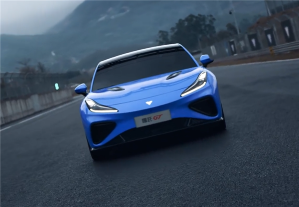 不帶眉毛的哪吒GT將上線 哪吒CEO：老車主免費(fèi)換