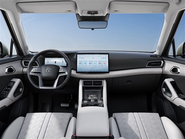 比亞迪又一潛在爆款！全新元UP即將預(yù)售：純電能跑400公里