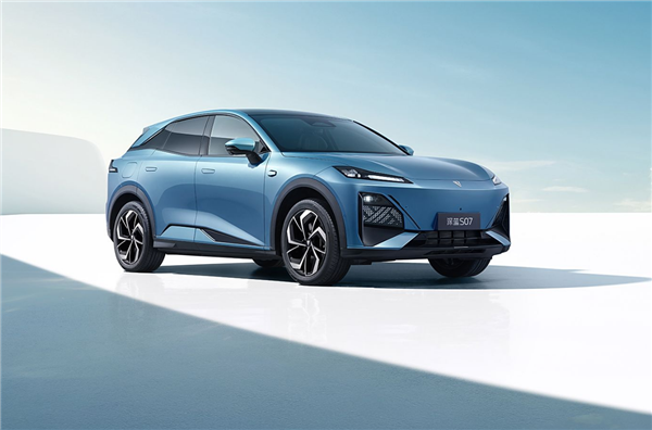 史上最便宜的華為智駕車！深藍(lán)S07限時(shí)贈(zèng)送華為乾崑智駕