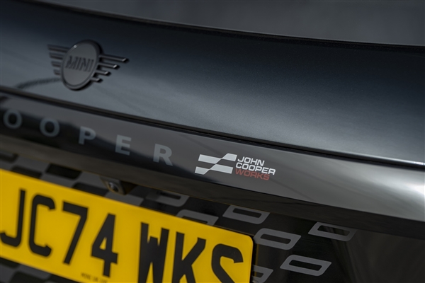 MINI純電JCW