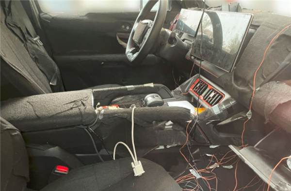 硬鋼長城炮？比亞迪皮卡外觀專利圖現(xiàn)身：車頭“BYD”大字母太搶眼