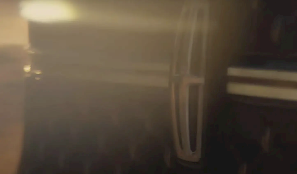 選它還是仰望U8！全新林肯領(lǐng)航員8月15日發(fā)布：現(xiàn)款100.8萬起售