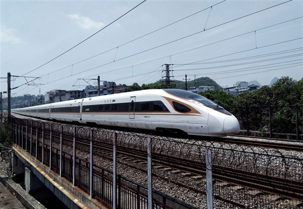 網(wǎng)友曝?fù)尣坏健⒀a不到火車票票 官方故意壓票？12306回應(yīng)
