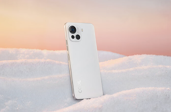 好久不見！酷派大觀40 Pro上架：天璣900直沖3000元