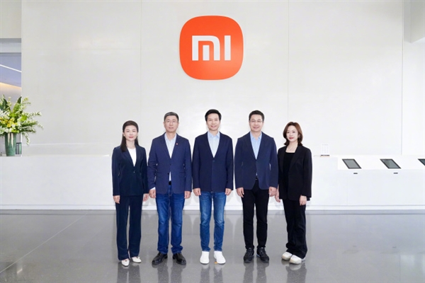 首次同時任命兩位女性高管！雷軍：許斐、張劍慧晉升小米集團高管