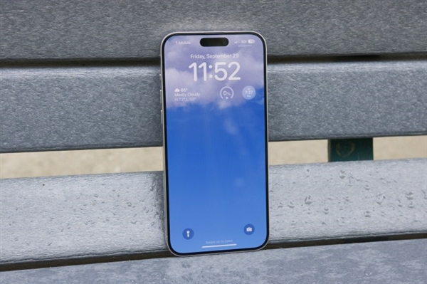 在AI領(lǐng)域奮起直追！蘋果要對Siri大革新 2026年正式發(fā)布