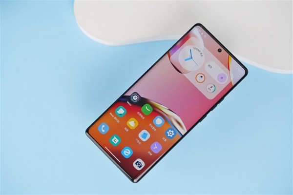 3399元起！moto X40首銷：USB 3.2+DP輸出接口良心