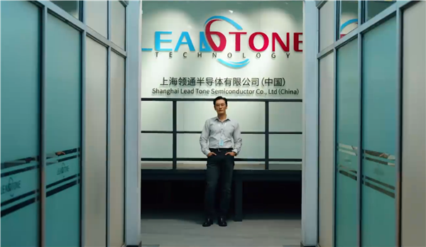 首部芯片創(chuàng)業(yè)題材國(guó)產(chǎn)??！黃曉明《赤熱》今晚央視八套、騰訊視頻開(kāi)播