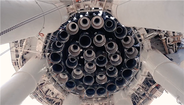 人類史上最強火箭！馬斯克星艦今晚第三次試飛：首次測試發(fā)動機太空重新點火