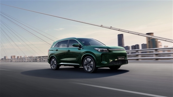 賽里斯藍電E5 PLUS推出2.5萬購車權益：售11.98萬起