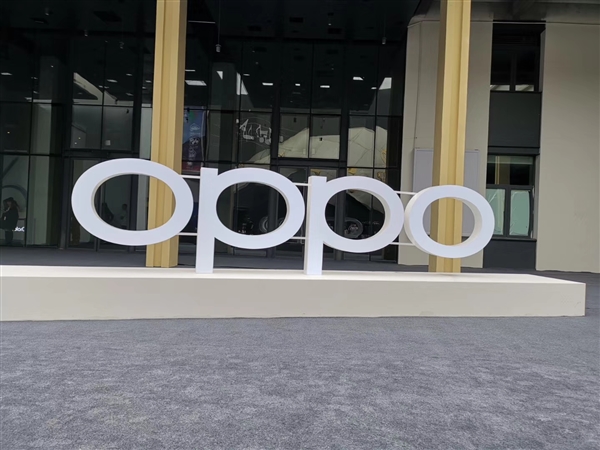 OPPO Find X8 Pro工程機(jī)泄露：雙潛望長焦位置變了