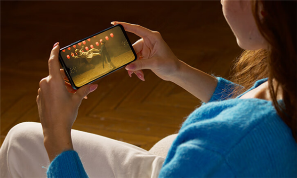 首款5G裸眼3D手機(jī)！酷派大觀3/3Plus手機(jī)上市：120Hz高刷屏