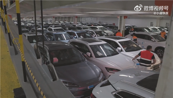 1000輛宋PLUS DM-i怎樣運抵西班牙？比亞迪卸車過程太壯觀