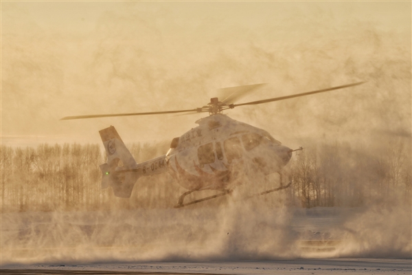 超帥降落！國產(chǎn)直升機AC332建三江試飛歸來實拍公布