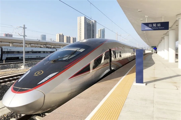 汕汕高鐵正式啟動試運行！穿行國內(nèi)首座時速350公里海底高鐵隧道