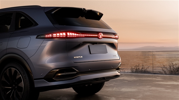 最暢銷的國(guó)產(chǎn)SUV之一 新一代長(zhǎng)安CS75 PLUS官圖：配1.5T發(fā)動(dòng)機(jī)