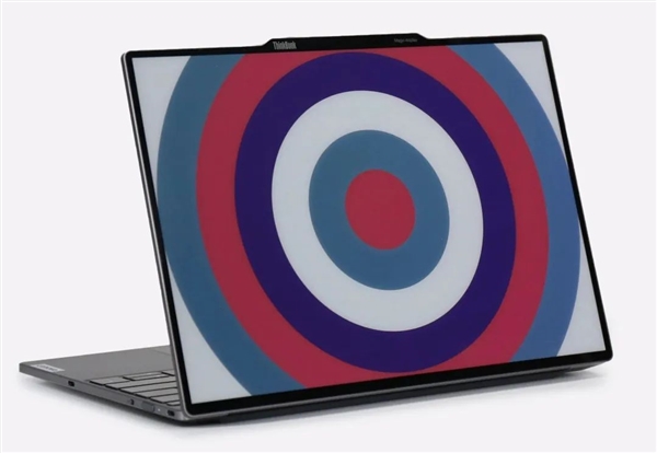 聯(lián)想展出概念筆記本:A面電子紙 關(guān)機(jī)也能變換圖案(圖3) 聯(lián)想展出概念筆記本:A面電子紙 關(guān)機(jī)也能變換圖案