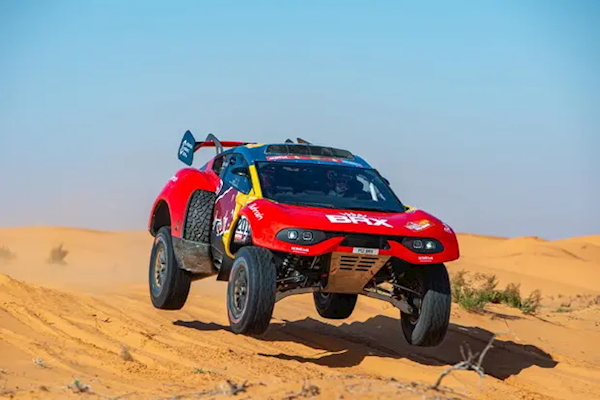 達(dá)喀爾拉力賽再釀致死事故 一觀眾被參賽卡車碾壓身亡