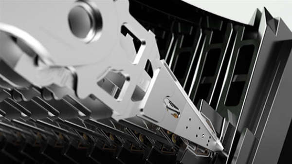 單碟容量首超3TB！希捷熱輔助硬盤終于和傳統(tǒng)硬盤一樣靠譜