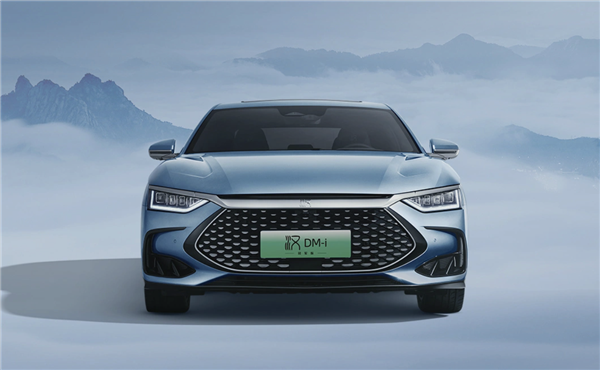 比亞迪8月銷量出爐：超27萬再創(chuàng)歷史新高 同比暴漲8成