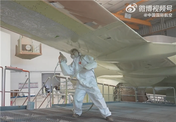 中國國航首架C919變裝全程出爐：國產大飛機首次披上五星紅旗