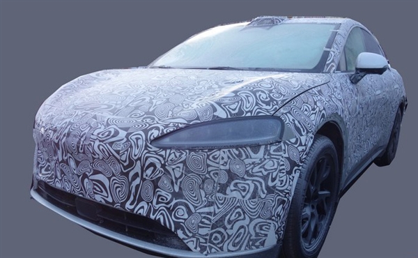 華為奇瑞版“特斯拉Model Y”！智界S9諜照曝光：純電轎跑SUV