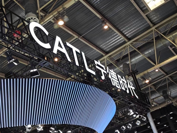 寧德時代降價10%助力特斯拉，平均毛利率提升2個百分點(diǎn)