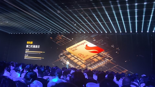 小米MIX Fold 3搭載驍龍8 Gen2領(lǐng)先版：玩游戲刷抖音 溫度比iPhone更低