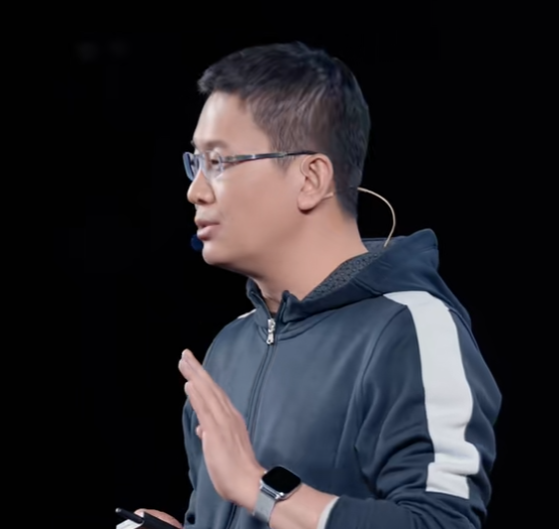 盧偉冰：小米14 Ultra發(fā)布會(huì)不懟友商 客觀公正對(duì)比iPhone