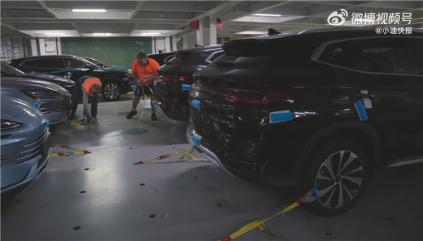 1000輛宋PLUS DM-i怎樣運抵西班牙？比亞迪卸車過程太壯觀