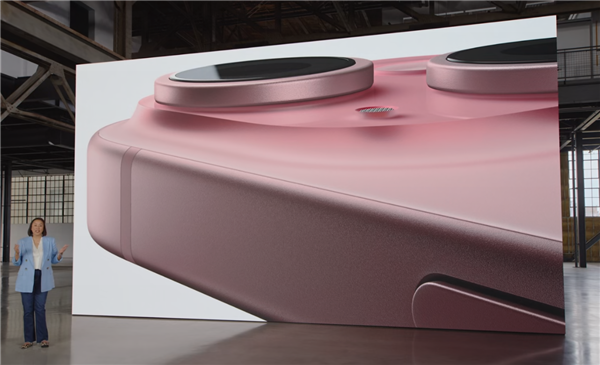 iPhone 15/15 Plus亮相：確認(rèn)升級(jí)靈動(dòng)島、磨砂玻璃 粉色來(lái)了