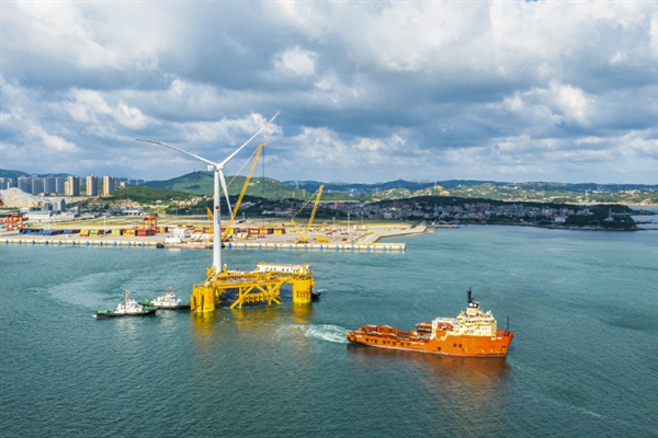 水下養(yǎng)魚、水上發(fā)電！我國風漁融合浮式平臺“國能共享號”投運