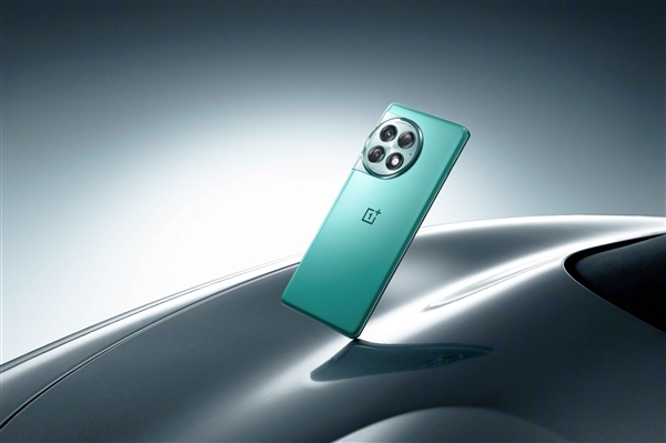 24GB內(nèi)存時代來了！全球首臺24GB內(nèi)存量產(chǎn)機下線：一加打造