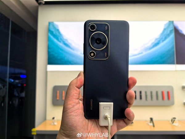 又一鴻蒙OS4麒麟新機馬上發(fā)布！華為線下店提前展示華為暢享70