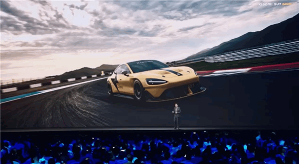 小米SU7 Ultra原型車全球首發(fā)！全碳設計 1548匹四門最強馬力