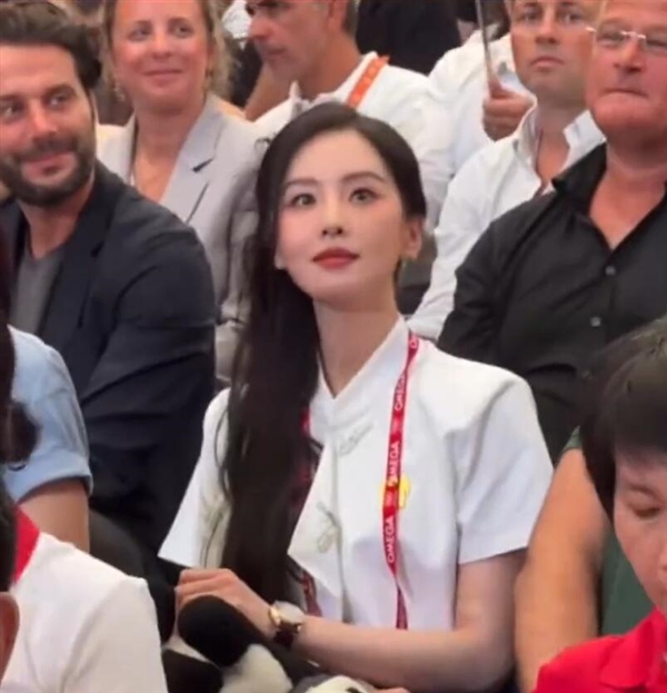 劉詩詩奧運觀賽同款徽章賣斷貨 商家：當(dāng)天上午一下子就爆了