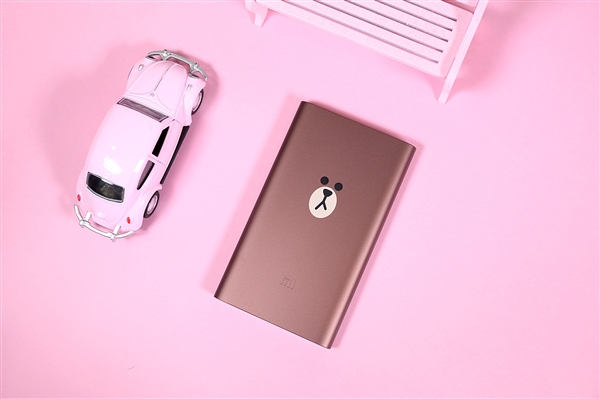 廣州地鐵回應(yīng)車廂起火冒煙：乘客充電寶冒煙了 教你正確使用