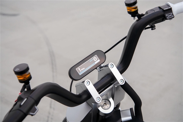 寶馬隆重推出寶驢